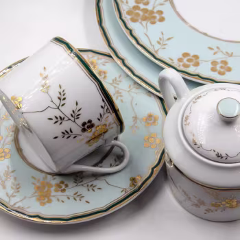 Luxury Porcelain Enameled Dinnerware Set