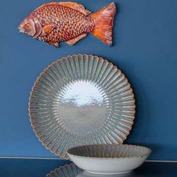 Lotus stoneware dinner plate, 26 cm, in blue glaze with a fluted rim